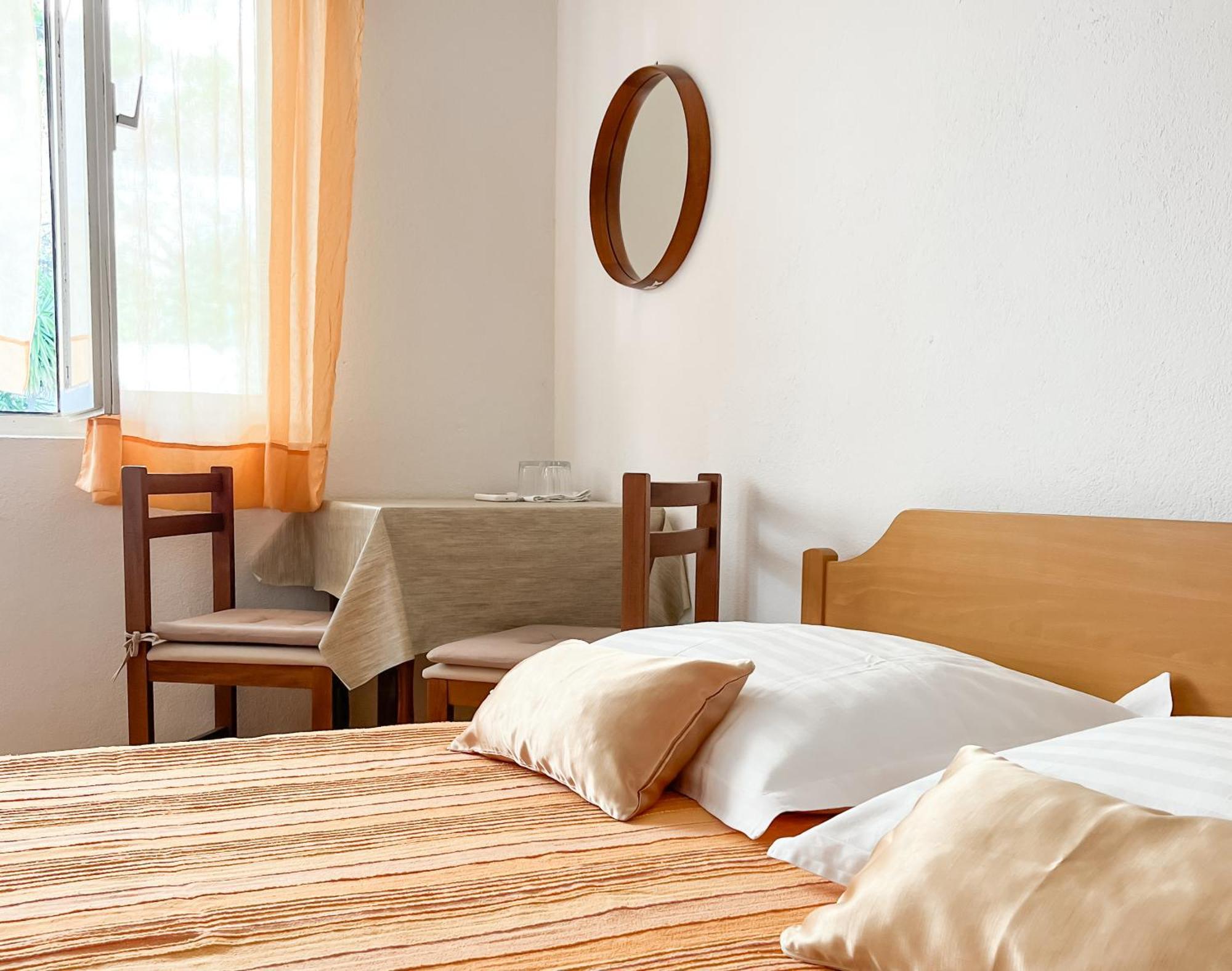 Seaside Apartments And Rooms Baška Voda Esterno foto