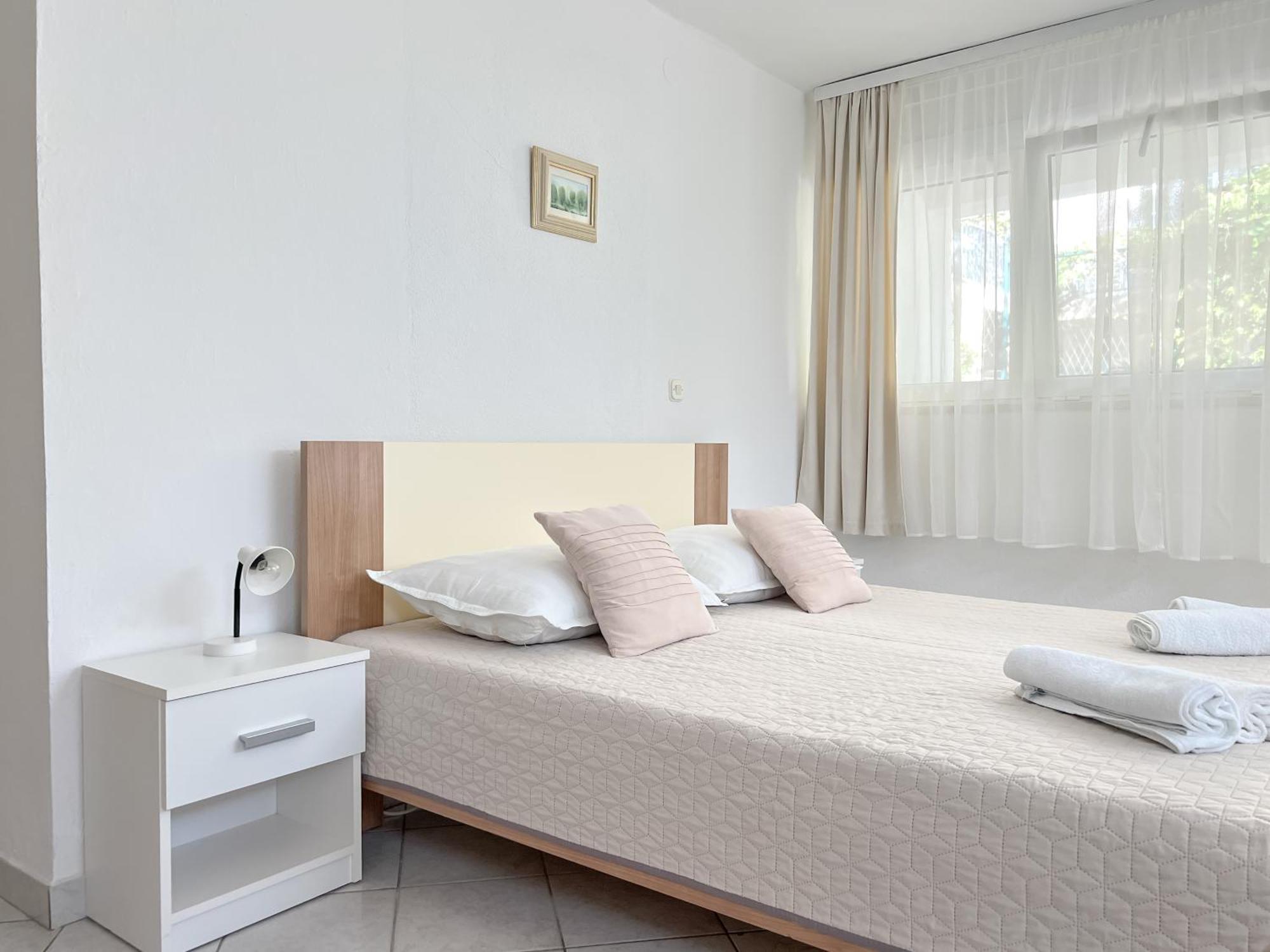 Seaside Apartments And Rooms Baška Voda Esterno foto